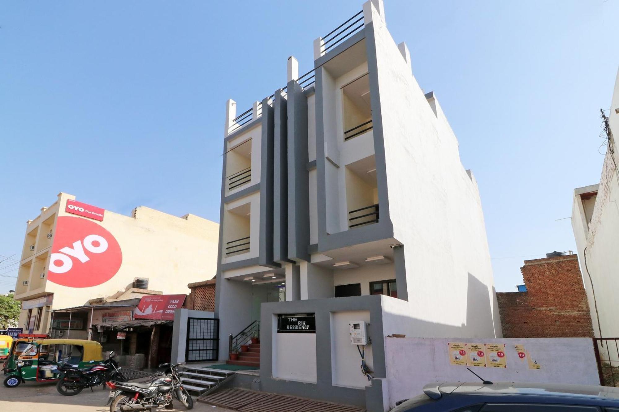 Oyo-33490东方树酒店 阿格拉 外观 照片